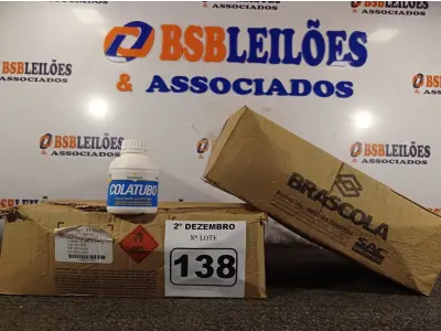 LOTE 138 - 02 CAIXAS COM COLA TUBO ST 175G COM 15 FRASCOS CADA. (NO ESTADO) ATENÇÃO! FAZER A VISITAÇÃO ANTES DE ARREMATAR, NÃO SABEMOS SE FUNCIONA. LEILÃO NÃO TEM GARANTIA E NEM DEVOLUÇÃO, SUJEITO A POSSÍVEIS AVARIAS VISÍVEIS/OCULTAS E/OU AUSÊNCIA DE COMPONENTES.
