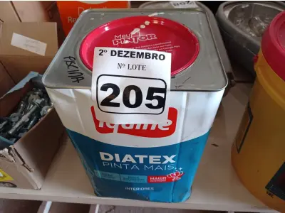 LOTE 205 - 01 LATA DE TINTA IQUINE DIATEX PINTA MAIS 18L NA COR VERDE PISCINA. (NO ESTADO) ATENÇÃO! FAZER A VISITAÇÃO ANTES DE ARREMATAR, NÃO SABEMOS SE FUNCIONA. LEILÃO NÃO TEM GARANTIA E NEM DEVOLUÇÃO, SUJEITO A POSSÍVEIS AVARIAS VISÍVEIS/OCULTAS E/OU AUSÊNCIA DE COMPONENTES.
