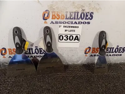LOTE 030 - 03 ESPÁTULAS. (NO ESTADO) ATENÇÃO! FAZER A VISITAÇÃO ANTES DE ARREMATAR, NÃO SABEMOS SE FUNCIONA. LEILÃO NÃO TEM GARANTIA E NEM DEVOLUÇÃO, SUJEITO A POSSÍVEIS AVARIAS VISÍVEIS/OCULTAS E/OU AUSÊNCIA DE COMPONENTES.