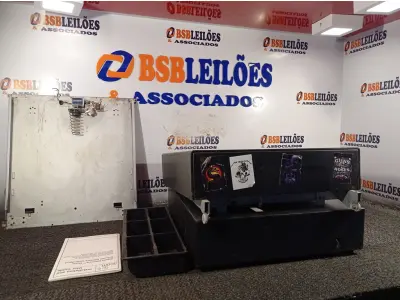 LOTE 250 - 02 GAVETAS PARA CAIXA. (NO ESTADO) ATENÇÃO! FAZER A VISITAÇÃO ANTES DE ARREMATAR, NÃO SABEMOS SE FUNCIONA. LEILÃO NÃO TEM GARANTIA E NEM DEVOLUÇÃO, SUJEITO A POSSÍVEIS AVARIAS VISÍVEIS/OCULTAS E/OU AUSÊNCIA DE COMPONENTES.