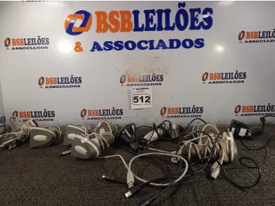 LOTE 512 - 01 LOTE COM VÁRIOS LEITORES DE CÓDIGO DE BARRAS. (NO ESTADO) ATENÇÃO! FAZER A VISITAÇÃO ANTES DE ARREMATAR, NÃO SABEMOS SE FUNCIONA. LEILÃO NÃO TEM GARANTIA E NEM DEVOLUÇÃO, SUJEITO A POSSÍVEIS AVARIAS VISÍVEIS/OCULTAS E/OU AUSÊNCIA DE COMPONENTES.