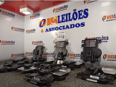 LOTE 412 - 10 MICRO INVERSORES ENPHASE IQ7AM-72-2-US. (NO ESTADO) ATENÇÃO! FAZER A VISITAÇÃO ANTES DE ARREMATAR, NÃO SABEMOS SE FUNCIONA. LEILÃO NÃO TEM GARANTIA E NEM DEVOLUÇÃO, SUJEITO A POSSÍVEIS AVARIAS VISÍVEIS/OCULTAS E/OU AUSÊNCIA DE COMPONENTES.