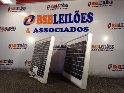 LOTE 024 - 02 PAINÉIS SOLARES 18V 10W. (NO ESTADO) ATENÇÃO! FAZER A VISITAÇÃO ANTES DE ARREMATAR, NÃO SABEMOS SE FUNCIONA. LEILÃO NÃO TEM GARANTIA E NEM DEVOLUÇÃO, SUJEITO A POSSÍVEIS AVARIAS VISÍVEIS/OCULTAS E/OU AUSÊNCIA DE COMPONENTES.