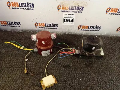 LOTE 064 - 02 AQUECEDORES PARA BANHEIRA DE HIDROMASSAGEM. (NO ESTADO) ATENÇÃO! FAZER A VISITAÇÃO ANTES DE ARREMATAR, NÃO SABEMOS SE FUNCIONA. LEILÃO NÃO TEM GARANTIA E NEM DEVOLUÇÃO, SUJEITO A POSSÍVEIS AVARIAS VISÍVEIS/OCULTAS E/OU AUSÊNCIA DE COMPONENTES.