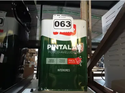 LOTE 063 - 01 LATA DE TINTA IQUINE PINTALAR FOSCO-AVELUDADO 18L NA COR VERDE PISCINA. (NO ESTADO) ATENÇÃO! FAZER A VISITAÇÃO ANTES DE ARREMATAR, NÃO SABEMOS SE FUNCIONA. LEILÃO NÃO TEM GARANTIA E NEM DEVOLUÇÃO, SUJEITO A POSSÍVEIS AVARIAS VISÍVEIS/OCULTAS E/OU AUSÊNCIA DE COMPONENTES.