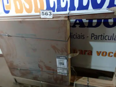 LOTE 563 - 01 - JANELA COM PERSIANA INTEGRADA ALUMÍNIO PINTADO BRANCO BLACKOUT 1,40X2,00M LINHA ALUMINIUM SASAZAKI (NO ESTADO, NÃO SABEMOS SE FUNCIONA. LEILÃO NÃO TEM GARANTIA E NEM DEVOLUÇÃO, SUJEITO A POSSÍVEIS AVARIAS VISÍVEIS/OCULTAS E/OU AUSÊNCIA DE COMPONENTES)
