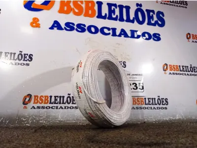 LOTE 235 - 01 ROLO DE CABO FLEXÍVEL 100M 1X4MM NA COR BRANCA(NOVO). (NO ESTADO) ATENÇÃO! FAZER A VISITAÇÃO ANTES DE ARREMATAR, NÃO SABEMOS SE FUNCIONA. LEILÃO NÃO TEM GARANTIA E NEM DEVOLUÇÃO, SUJEITO A POSSÍVEIS AVARIAS VISÍVEIS/OCULTAS E/OU AUSÊNCIA DE COMPONENTES.