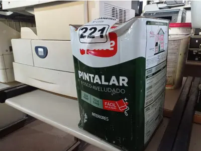 LOTE 221 - 01 BALDE DE CIMENTO QUEIMADO DACAPÓ 20KG. (NO ESTADO) ATENÇÃO! FAZER A VISITAÇÃO ANTES DE ARREMATAR, NÃO SABEMOS SE FUNCIONA. LEILÃO NÃO TEM GARANTIA E NEM DEVOLUÇÃO, SUJEITO A POSSÍVEIS AVARIAS VISÍVEIS/OCULTAS E/OU AUSÊNCIA DE COMPONENTES.