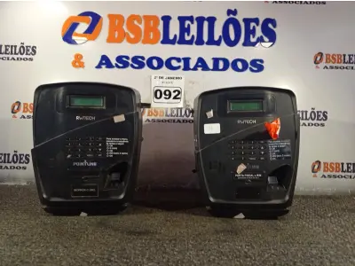 LOTE 092 - 02 RELÓGIOS DE PONTO. (NO ESTADO) ATENÇÃO! FAZER A VISITAÇÃO ANTES DE ARREMATAR, NÃO SABEMOS SE FUNCIONA. LEILÃO NÃO TEM GARANTIA E NEM DEVOLUÇÃO, SUJEITO A POSSÍVEIS AVARIAS VISÍVEIS/OCULTAS E/OU AUSÊNCIA DE COMPONENTES.