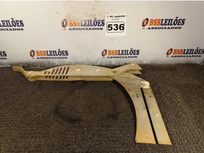 LOTE 536 - 01 PROTETOR DE DISCO PARA SERRA DE BANCADA. (NO ESTADO) ATENÇÃO! FAZER A VISITAÇÃO ANTES DE ARREMATAR, NÃO SABEMOS SE FUNCIONA. LEILÃO NÃO TEM GARANTIA E NEM DEVOLUÇÃO, SUJEITO A POSSÍVEIS AVARIAS VISÍVEIS/OCULTAS E/OU AUSÊNCIA DE COMPONENTES.