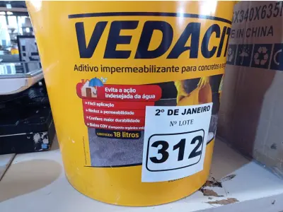 LOTE 312 - 01 BALDE DE VEDACIT, ADITIVO IMPERMEABILIZANTE PARA CONCRETOS E ARGAMASSAS 18L. (NO ESTADO) ATENÇÃO! FAZER A VISITAÇÃO ANTES DE ARREMATAR, NÃO SABEMOS SE FUNCIONA. LEILÃO NÃO TEM GARANTIA E NEM DEVOLUÇÃO, SUJEITO A POSSÍVEIS AVARIAS VISÍVEIS/OCULTAS E/OU AUSÊNCIA DE COMPONENTES.