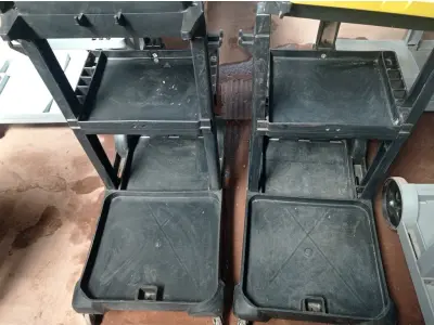 LOTE 439 - 02 CARRINHOS PARA LIMPEZA INDUSTRIAL INCOMPLETO. (NO ESTADO) ATENÇÃO! FAZER A VISITAÇÃO ANTES DE ARREMATAR, NÃO SABEMOS SE FUNCIONA. LEILÃO NÃO TEM GARANTIA E NEM DEVOLUÇÃO, SUJEITO A POSSÍVEIS AVARIAS VISÍVEIS/OCULTAS E/OU AUSÊNCIA DE COMPONENTES.