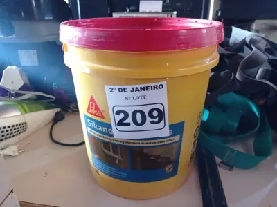 LOTE 209 - 01 ADITIVO PLASTIFICANTE PARA ARGAMASSA DE ACENTAMENTO E REBOCO MARCA SIKANOL ALVENARIA 18LT. (NO ESTADO) ATENÇÃO! FAZER A VISITAÇÃO ANTES DE ARREMATAR, NÃO SABEMOS SE FUNCIONA. LEILÃO NÃO TEM GARANTIA E NEM DEVOLUÇÃO, SUJEITO A POSSÍVEIS AVARIAS VISÍVEIS/OCULTAS E/OU AUSÊNCIA DE COMPONENTES.