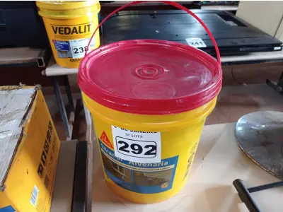 LOTE 292 - 01 ADITIVO PLASTIFICANTE PARA ARGAMASSA DE ACENTAMENTO E REBOCO MARCA SIKANOL ALVENARIA 18LT. (NO ESTADO) ATENÇÃO! FAZER A VISITAÇÃO ANTES DE ARREMATAR, NÃO SABEMOS SE FUNCIONA. LEILÃO NÃO TEM GARANTIA E NEM DEVOLUÇÃO, SUJEITO A POSSÍVEIS AVARIAS VISÍVEIS/OCULTAS E/OU AUSÊNCIA DE COMPONENTES.