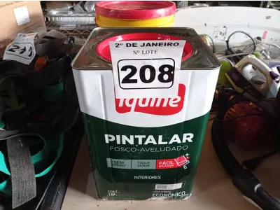 LOTE 208 - 01 LATA DE TINTA IQUINE PINTALAR FOSCO AVELUDADO 18L MARFIM. (NO ESTADO) ATENÇÃO! FAZER A VISITAÇÃO ANTES DE ARREMATAR, NÃO SABEMOS SE FUNCIONA. LEILÃO NÃO TEM GARANTIA E NEM DEVOLUÇÃO, SUJEITO A POSSÍVEIS AVARIAS VISÍVEIS/OCULTAS E/OU AUSÊNCIA DE COMPONENTES.