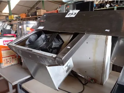 LOTE 253 - 03 DEPURADORES DE AR MARCAS E MODELOS DIVERSOS E 01 CAFETEIRA EM INOX. (NO ESTADO) ATENÇÃO! FAZER A VISITAÇÃO ANTES DE ARREMATAR, NÃO SABEMOS SE FUNCIONA. LEILÃO NÃO TEM GARANTIA E NEM DEVOLUÇÃO, SUJEITO A POSSÍVEIS AVARIAS VISÍVEIS/OCULTAS E/OU AUSÊNCIA DE COMPONENTES.