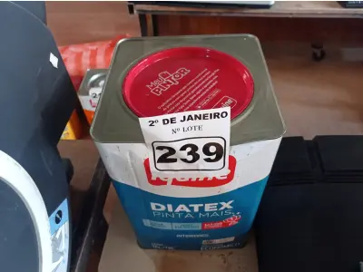LOTE 239 - 01 LATA DE TINTA IQUINE DIATEX PINTA MAIS 18L FOSCO MARACUJÁ. (NO ESTADO) ATENÇÃO! FAZER A VISITAÇÃO ANTES DE ARREMATAR, NÃO SABEMOS SE FUNCIONA. LEILÃO NÃO TEM GARANTIA E NEM DEVOLUÇÃO, SUJEITO A POSSÍVEIS AVARIAS VISÍVEIS/OCULTAS E/OU AUSÊNCIA DE COMPONENTES.