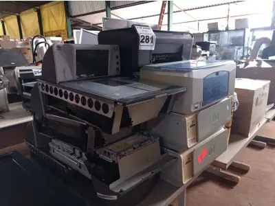 LOTE 281 - 10 IMPRESSORAS MARCAS E MODELOS DIVERSOS PARA RETIRADA DE PEÇAS E 04 LEITORAS DE CÓDIGO DE BARRAS PARA CAIXA PARA SUPERMERCADO. (NO ESTADO) ATENÇÃO! FAZER A VISITAÇÃO ANTES DE ARREMATAR, NÃO SABEMOS SE FUNCIONA. LEILÃO NÃO TEM GARANTIA E NEM DEVOLUÇÃO, SUJEITO A POSSÍVEIS AVARIAS VISÍVEIS/OCULTAS E/OU AUSÊNCIA DE COMPONENTES.