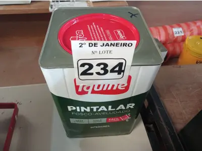 LOTE 234 - 01 LATA DE TINTA IQUINE PINTALAR FOSCO AVELUDADO 18L VERDE PISCINA. (NO ESTADO) ATENÇÃO! FAZER A VISITAÇÃO ANTES DE ARREMATAR, NÃO SABEMOS SE FUNCIONA. LEILÃO NÃO TEM GARANTIA E NEM DEVOLUÇÃO, SUJEITO A POSSÍVEIS AVARIAS VISÍVEIS/OCULTAS E/OU AUSÊNCIA DE COMPONENTES.