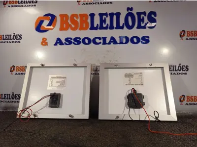 LOTE 199 - 02 PAINÉIS SOLARES 18V 10W.  (NO ESTADO) ATENÇÃO! FAZER A VISITAÇÃO ANTES DE ARREMATAR, NÃO SABEMOS SE FUNCIONA. LEILÃO NÃO TEM GARANTIA E NEM DEVOLUÇÃO, SUJEITO A POSSÍVEIS AVARIAS VISÍVEIS/OCULTAS E/OU AUSÊNCIA DE COMPONENTES.