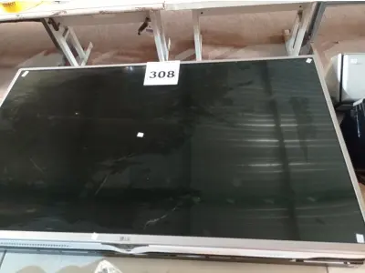 LOTE 308 - 02 TVS PARA RETIRADA DE PEÇAS, SENDO 01 46’’ E 01 32’’(NO ESTADO) ATENÇÃO! FAZER A VISITAÇÃO ANTES DE ARREMATAR, NÃO SABEMOS SE FUNCIONA. LEILÃO NÃO TEM GARANTIA E NEM DEVOLUÇÃO, SUJEITO A POSSÍVEIS AVARIAS VISÍVEIS/OCULTAS E/OU AUSÊNCIA DE COMPONENTES.
