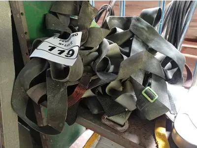 LOTE 119 - 05 CINTOS DE SEGURANÇA NO TRABALHO. (NO ESTADO) ATENÇÃO! FAZER A VISITAÇÃO ANTES DE ARREMATAR, NÃO SABEMOS SE FUNCIONA. LEILÃO NÃO TEM GARANTIA E NEM DEVOLUÇÃO, SUJEITO A POSSÍVEIS AVARIAS VISÍVEIS/OCULTAS E/OU AUSÊNCIA DE COMPONENTES.