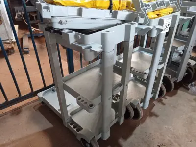 LOTE 497 - 02 CARRINHOS PARA LIMPEZA INDUSTRIAL INCOMPLETO. (NO ESTADO) ATENÇÃO! FAZER A VISITAÇÃO ANTES DE ARREMATAR, NÃO SABEMOS SE FUNCIONA. LEILÃO NÃO TEM GARANTIA E NEM DEVOLUÇÃO, SUJEITO A POSSÍVEIS AVARIAS VISÍVEIS/OCULTAS E/OU AUSÊNCIA DE COMPONENTES.