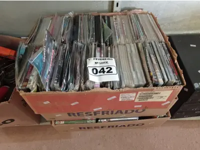 LOTE 042 - 01 LOTE COM GRANDE QUANTIDADE DE DVD’S DE TÍTULOS DIVERSOS. (NO ESTADO) ATENÇÃO! FAZER A VISITAÇÃO ANTES DE ARREMATAR, NÃO SABEMOS SE FUNCIONA. LEILÃO NÃO TEM GARANTIA E NEM DEVOLUÇÃO, SUJEITO A POSSÍVEIS AVARIAS VISÍVEIS/OCULTAS E/OU AUSÊNCIA DE COMPONENTES.