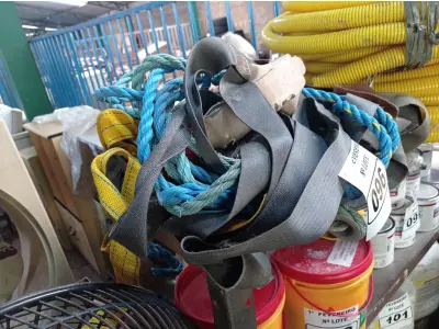 LOTE 096 - 05 CINTOS DE SEGURANÇA NO TRABALHO. (NO ESTADO) ATENÇÃO! FAZER A VISITAÇÃO ANTES DE ARREMATAR, NÃO SABEMOS SE FUNCIONA. LEILÃO NÃO TEM GARANTIA E NEM DEVOLUÇÃO, SUJEITO A POSSÍVEIS AVARIAS VISÍVEIS/OCULTAS E/OU AUSÊNCIA DE COMPONENTES.