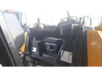 LOTE 566 - 01 TRATOR DE ESTEIRA KOMATSU D41 ANO 2007, 4.300 HORAS FUNCIONA TUDO. (NO ESTADO)(RETIRADA EM GOIÂNIA)(AGENDAR VISTORIA EM GOIÂNIA¨. 61-98153-0503 JÚNIOR)