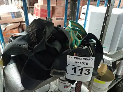 LOTE 113 - 05 CINTOS DE SEGURANÇA NO TRABALHO. (NO ESTADO) ATENÇÃO! FAZER A VISITAÇÃO ANTES DE ARREMATAR, NÃO SABEMOS SE FUNCIONA. LEILÃO NÃO TEM GARANTIA E NEM DEVOLUÇÃO, SUJEITO A POSSÍVEIS AVARIAS VISÍVEIS/OCULTAS E/OU AUSÊNCIA DE COMPONENTES.