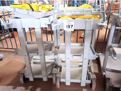 LOTE 497 - 02 CARRINHOS PARA LIMPEZA INDUSTRIAL INCOMPLETO. (NO ESTADO) ATENÇÃO! FAZER A VISITAÇÃO ANTES DE ARREMATAR, NÃO SABEMOS SE FUNCIONA. LEILÃO NÃO TEM GARANTIA E NEM DEVOLUÇÃO, SUJEITO A POSSÍVEIS AVARIAS VISÍVEIS/OCULTAS E/OU AUSÊNCIA DE COMPONENTES.