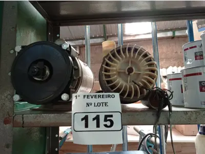 LOTE 115 - 02 MOTOBOMBAS PARA BANHEIRA DE HIDROMASSAGEM. (NO ESTADO) ATENÇÃO! FAZER A VISITAÇÃO ANTES DE ARREMATAR, NÃO SABEMOS SE FUNCIONA. LEILÃO NÃO TEM GARANTIA E NEM DEVOLUÇÃO, SUJEITO A POSSÍVEIS AVARIAS VISÍVEIS/OCULTAS E/OU AUSÊNCIA DE COMPONENTES.
