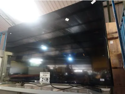 LOTE 218 - 01 TV SAMSUNG 48” POL PARA RETIRADA DE PEÇAS. (NO ESTADO) ATENÇÃO! FAZER A VISITAÇÃO ANTES DE ARREMATAR, NÃO SABEMOS SE FUNCIONA. LEILÃO NÃO TEM GARANTIA E NEM DEVOLUÇÃO, SUJEITO A POSSÍVEIS AVARIAS VISÍVEIS/OCULTAS E/OU AUSÊNCIA DE COMPONENTES.
