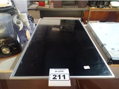 LOTE 211 - 01 TV PHILCO 40” POL PARA RETIRADA DE PEÇAS. (NO ESTADO) ATENÇÃO! FAZER A VISITAÇÃO ANTES DE ARREMATAR, NÃO SABEMOS SE FUNCIONA. LEILÃO NÃO TEM GARANTIA E NEM DEVOLUÇÃO, SUJEITO A POSSÍVEIS AVARIAS VISÍVEIS/OCULTAS E/OU AUSÊNCIA DE COMPONENTES.