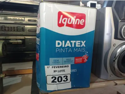 LOTE 203 - 01 LATA DE TINTA IQUINE DIATEX PINTA MAIS 18L FOSCO BASE “P”. (NO ESTADO) ATENÇÃO! FAZER A VISITAÇÃO ANTES DE ARREMATAR, NÃO SABEMOS SE FUNCIONA. LEILÃO NÃO TEM GARANTIA E NEM DEVOLUÇÃO, SUJEITO A POSSÍVEIS AVARIAS VISÍVEIS/OCULTAS E/OU AUSÊNCIA DE COMPONENTES.