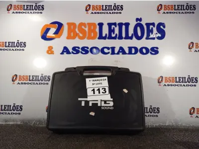 LOTE 113 - 01 MICROFONE + RECEPTOR SEM FIO MARCA TAG COM CASE E CABOS. (NO ESTADO) ATENÇÃO! FAZER A VISITAÇÃO ANTES DE ARREMATAR, NÃO SABEMOS SE FUNCIONA. LEILÃO NÃO TEM GARANTIA E NEM DEVOLUÇÃO, SUJEITO A POSSÍVEIS AVARIAS VISÍVEIS/OCULTAS E/OU AUSÊNCIA DE COMPONENTES.