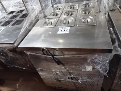LOTE 131 - 01 BALCÃO INDUSTRIAL REFRIGERADO COM 09 CUBAS E 04 PASSADORES EM AÇO INOX. (NO ESTADO. LEILÃO NÃO TEM GARANTIA E NEM DEVOLUÇÃO).