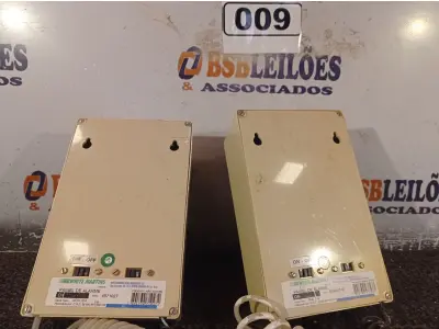LOTE 009 - 02 PAINÉIS DE ALARME SENDO 01 DE OXIGÊNIO E OUTRO DE OXIDO NITROSO. (NO ESTADO) ATENÇÃO! FAZER A VISITAÇÃO ANTES DE ARREMATAR, NÃO SABEMOS SE FUNCIONA. LEILÃO NÃO TEM GARANTIA E NEM DEVOLUÇÃO, SUJEITO A POSSÍVEIS AVARIAS VISÍVEIS/OCULTAS E/OU AUSÊNCIA DE COMPONENTES.