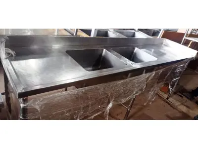 LOTE 113 - 01 PIA COM 02 TANQUES MEDINDO 257CMX61CM EM AÇO INOX 304. (NO ESTADO, NÃO SABEMOS SE FUNCIONA. LEILÃO NÃO TEM GARANTIA E NEM DEVOLUÇÃO).
