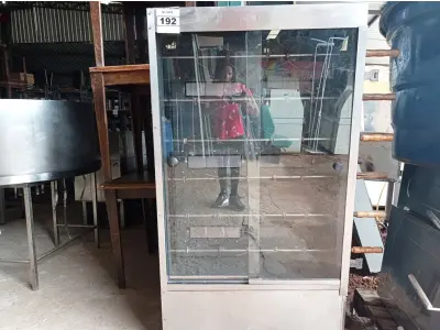 LOTE 192 - 01 ASSADEIRA DE FRANGO PROGÁS PARA 30 FRANGOS COM 06 ESPETOS COMPLETO EM AÇO INOX. (NO ESTADO, NÃO SABEMOS SE FUNCIONA.LEILÃO NÃO TEM GARANTIA E NEM DEVOLUÇÃO).