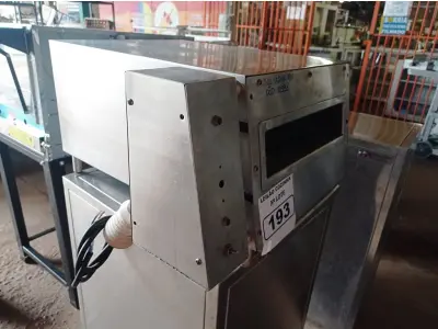 LOTE 193 - 01 TOSTADOR DE PÃES INDUSTRIAL EM AÇO INOX.(FUNCIONANDO)(NO ESTADO, NÃO SABEMOS SE FUNCIONA. LEILÃO NÃO TEM GARANTIA E NEM DEVOLUÇÃO).