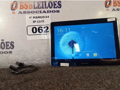 LOTE 062 - 01 TABLET SAMSUNG TAB2 TELA 10.1” COM CABO. (NO ESTADO) ATENÇÃO! FAZER A VISITAÇÃO ANTES DE ARREMATAR, NÃO SABEMOS SE FUNCIONA. LEILÃO NÃO TEM GARANTIA E NEM DEVOLUÇÃO, SUJEITO A POSSÍVEIS AVARIAS VISÍVEIS/OCULTAS E/OU AUSÊNCIA DE COMPONENTES.
