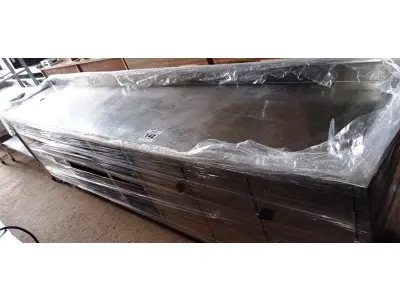 LOTE 142 - 01 BALCÃO SECO COM ESPELHO EM AÇO INOX 05 PORTAS, MEDINDO 308CMX61CM. (NO ESTADO, NÃO SABEMOS SE FUNCIONA. LEILÃO NÃO TEM GARANTIA E NEM DEVOLUÇÃO).