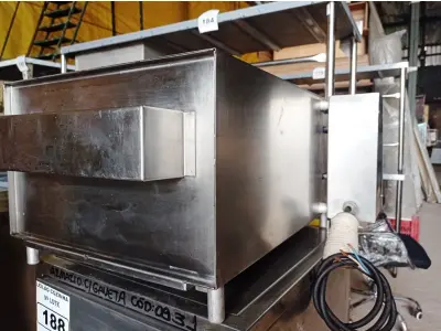LOTE 193 - 01 TOSTADOR DE PÃES INDUSTRIAL EM AÇO INOX.(FUNCIONANDO)(NO ESTADO, NÃO SABEMOS SE FUNCIONA. LEILÃO NÃO TEM GARANTIA E NEM DEVOLUÇÃO).