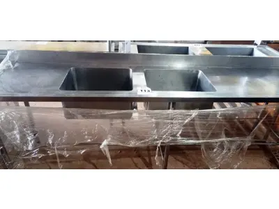 LOTE 113 - 01 PIA COM 02 TANQUES MEDINDO 257CMX61CM EM AÇO INOX 304. (NO ESTADO, NÃO SABEMOS SE FUNCIONA. LEILÃO NÃO TEM GARANTIA E NEM DEVOLUÇÃO).