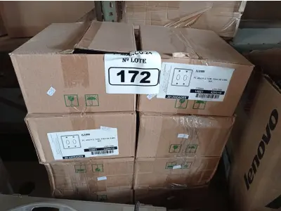 LOTE 172 - 01 LOTE COM GRANDE QUANTIDADE DE ESPELHOS PARA TOMADA PL 4X4 P/2 TOMADA FIXA DE EMBUTIR. (NO ESTADO) ATENÇÃO! FAZER A VISITAÇÃO ANTES DE ARREMATAR, NÃO SABEMOS SE FUNCIONA. LEILÃO NÃO TEM GARANTIA E NEM DEVOLUÇÃO, SUJEITO A POSSÍVEIS AVARIAS VISÍVEIS/OCULTAS E/OU AUSÊNCIA DE COMPONENTES.