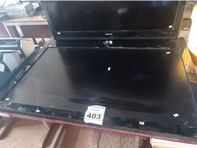 LOTE 403 - 02 TV’S MARCAS E MODELOS DIVERSOS PARA RETIRADA DE PEÇAS. (NO ESTADO) ATENÇÃO! FAZER A VISITAÇÃO ANTES DE ARREMATAR, NÃO SABEMOS SE FUNCIONA. LEILÃO NÃO TEM GARANTIA E NEM DEVOLUÇÃO, SUJEITO A POSSÍVEIS AVARIAS VISÍVEIS/OCULTAS E/OU AUSÊNCIA DE COMPONENTES.