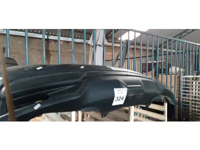 LOTE 324 - 01 PARA-CHOQUE DE CAMIONETE NISSAN. (NO ESTADO) ATENÇÃO! FAZER A VISITAÇÃO ANTES DE ARREMATAR, NÃO SABEMOS SE FUNCIONA. LEILÃO NÃO TEM GARANTIA E NEM DEVOLUÇÃO, SUJEITO A POSSÍVEIS AVARIAS VISÍVEIS/OCULTAS E/OU AUSÊNCIA DE COMPONENTES.