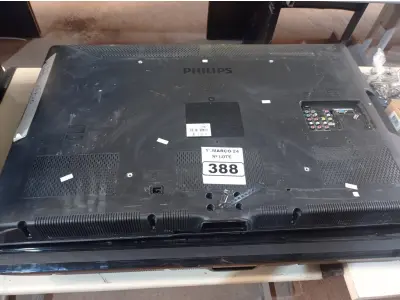 LOTE 388 - 02 TV’S MARCAS E MODELOS DIVERSOS PARA RETIRADA DE PEÇAS. (NO ESTADO) ATENÇÃO! FAZER A VISITAÇÃO ANTES DE ARREMATAR, NÃO SABEMOS SE FUNCIONA. LEILÃO NÃO TEM GARANTIA E NEM DEVOLUÇÃO, SUJEITO A POSSÍVEIS AVARIAS VISÍVEIS/OCULTAS E/OU AUSÊNCIA DE COMPONENTES.